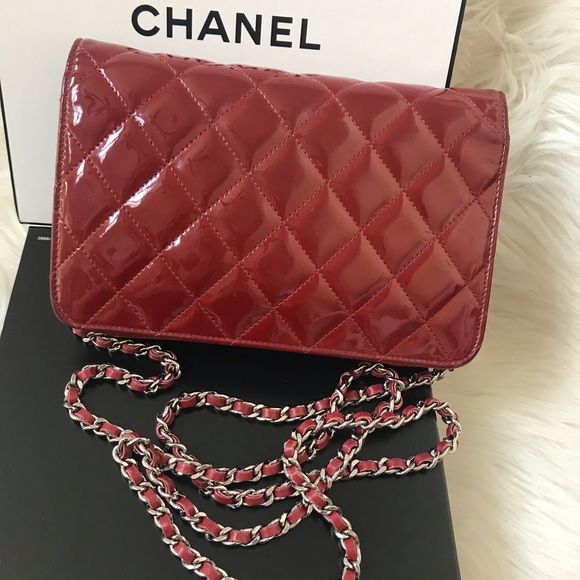 ❤️SOLD❤️ CHANEL Quilted Red Patent Leather WOC - Picture 2 of 16
